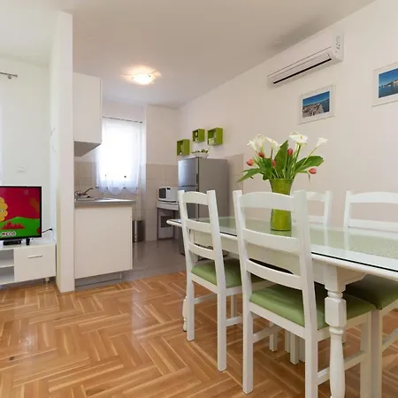 Mali * Τρογκίρ